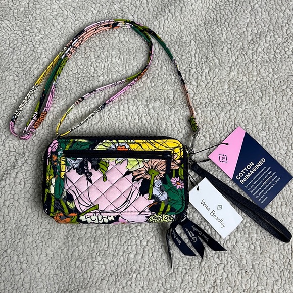 NWT Vera Bradley All-in-One Crosbody/Wristlet and Purse - Picture 2 of 12